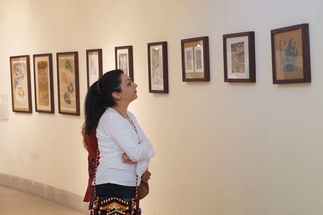 مدينة السليمانية تحتضن اول معرض للفن المعاصر – تصوير: ابراهيم فتاح